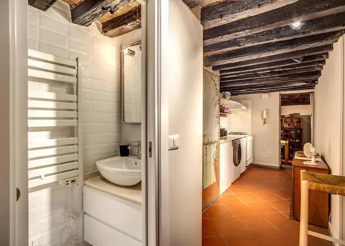 Cartari Apartment