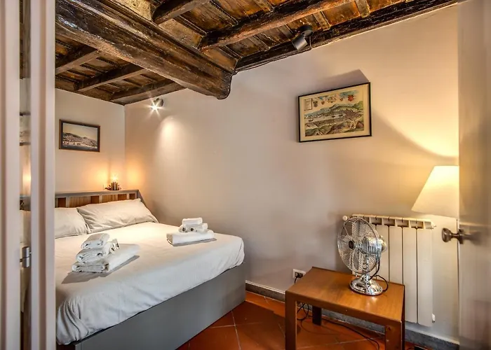 Cartari Apartment Rom