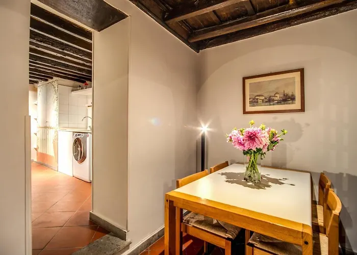 Cartari Apartment