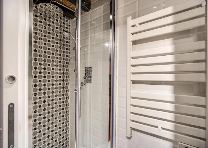 Apartment Cartari